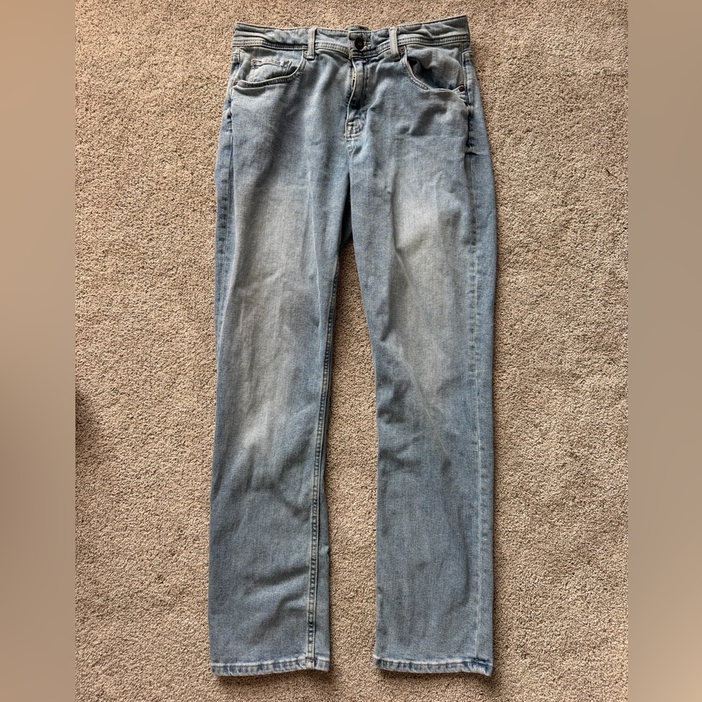 Men’s Alesbury Casual Light Blue Straight Jeans- Size 34 x 36